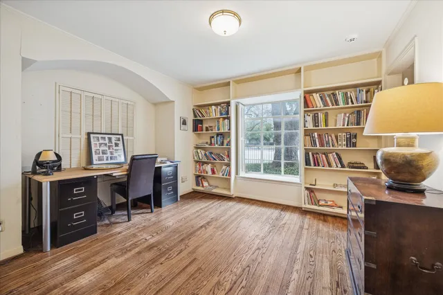 $750,000 | 914 South Shepherd Drive, Houston, TX 77019