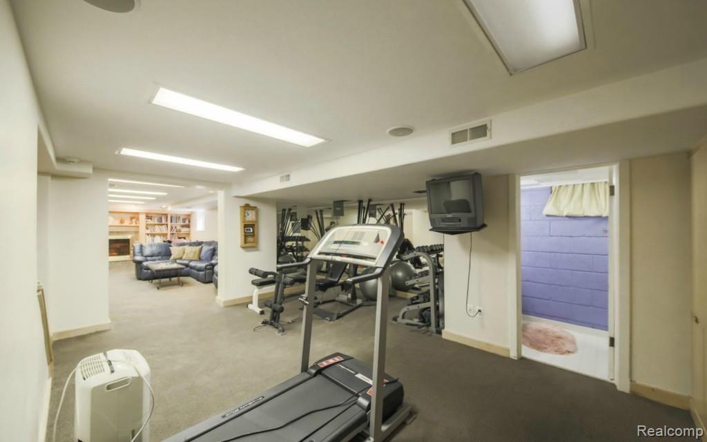 240 Touraine Road Grosse Pointe Farms, MI 48236 - Photo 44 of 50