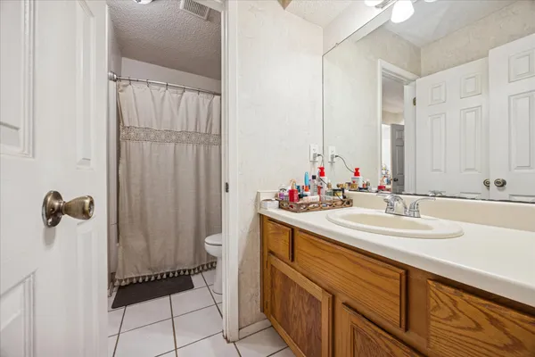 $1,350 | Undisclosed Address, Austin, TX 78748