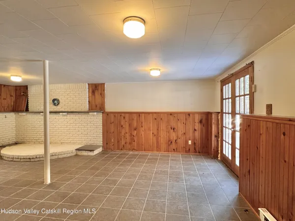a view of a storage & utility room