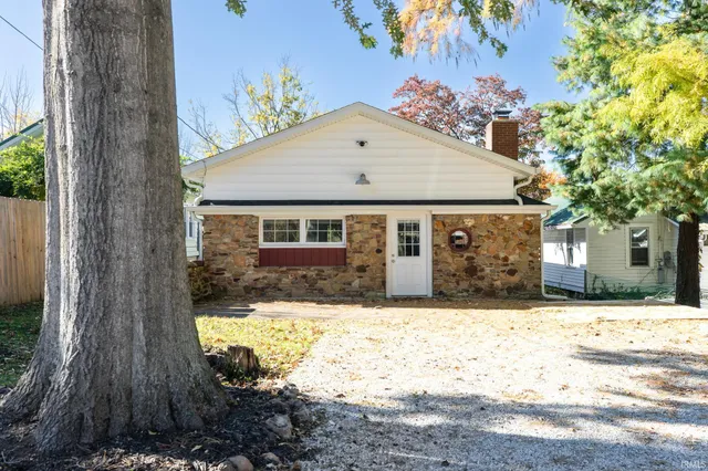 $369,900 | 1205 South Lincoln Street, Bloomington, IN 47401