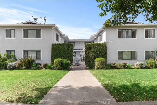 $2,600 | 117 South Ivy Avenue, Unit A, Monrovia, CA 91016