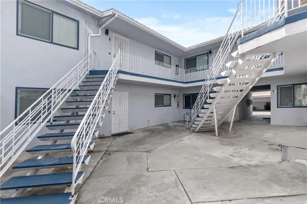 $2,500 | 117 South Ivy Avenue, Unit A, Monrovia, CA 91016