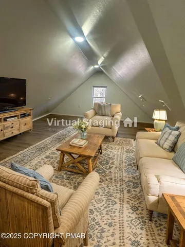 $369,999 | 105 Glenmere Road, Canadensis, PA 18325