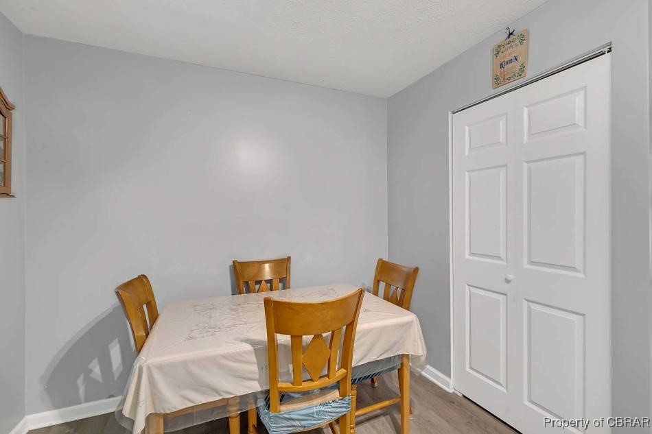 10424 Indian Road Gloucester, VA 23061 - Photo 9 of 20