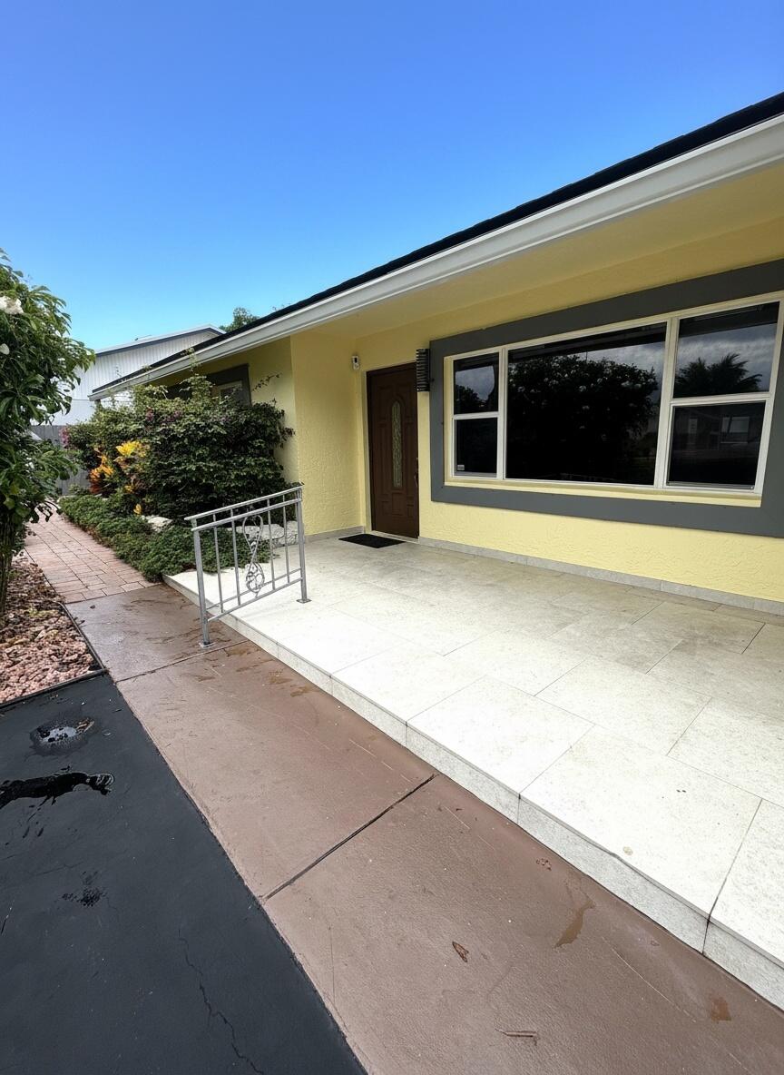 9585 Affirmed Lane Boca Raton, FL 33496 - Photo 2 of 25 9585 Affirmed Lane_6