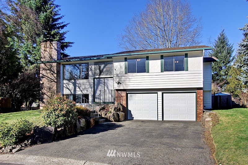 2523 171st Place Southeast Bothell, WA 98012 - Photo 2 of 15