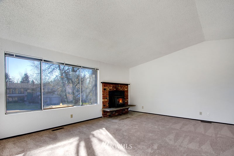 2523 171st Place Southeast Bothell, WA 98012 - Photo 4 of 15