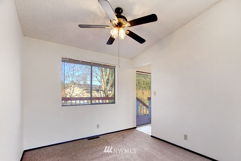 2523 171st Place Southeast Bothell, WA 98012 - Photo 6 of 15