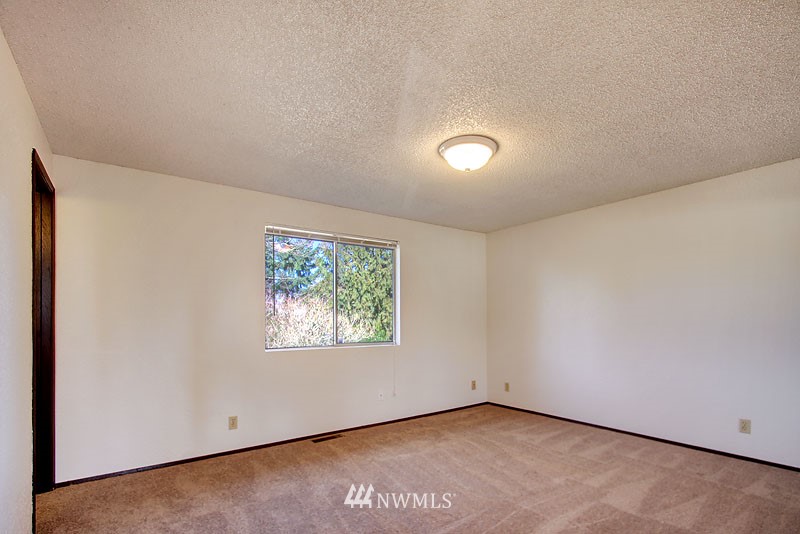 2523 171st Place Southeast Bothell, WA 98012 - Photo 9 of 15