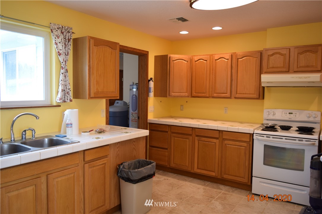 171 Bay Center Road South Bend, WA 98586 - Photo 12 of 39 Gallery Image 12