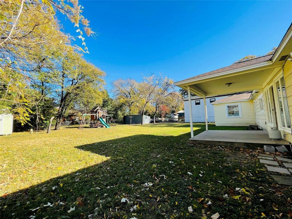 5000 Barbara Road River Oaks, TX 76114 - Photo 11 of 11 a view of a house with a yard