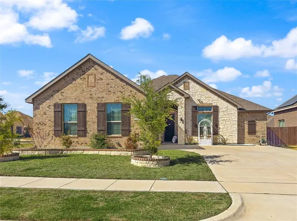$449,216 | 3722 Autumncrest Street, Grand Prairie, TX 76065