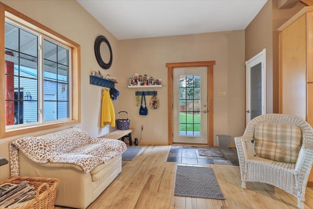 23303 North Madison Road Mead, WA 99021 - Photo 6 of 33