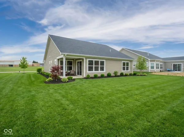 $349,900 | 402 Luellen Way, New Castle, IN 47362