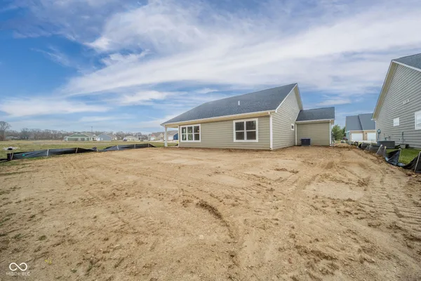 $349,900 | 402 Luellen Way, New Castle, IN 47362