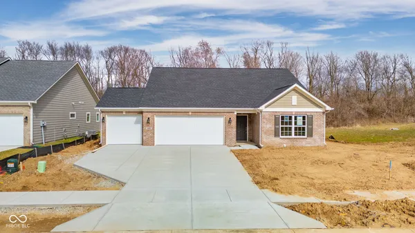 $349,900 | 402 Luellen Way, New Castle, IN 47362