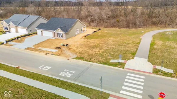 $349,900 | 402 Luellen Way, New Castle, IN 47362