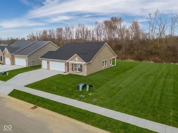 $349,900 | 402 Luellen Way, New Castle, IN 47362