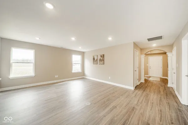 $349,900 | 402 Luellen Way, New Castle, IN 47362