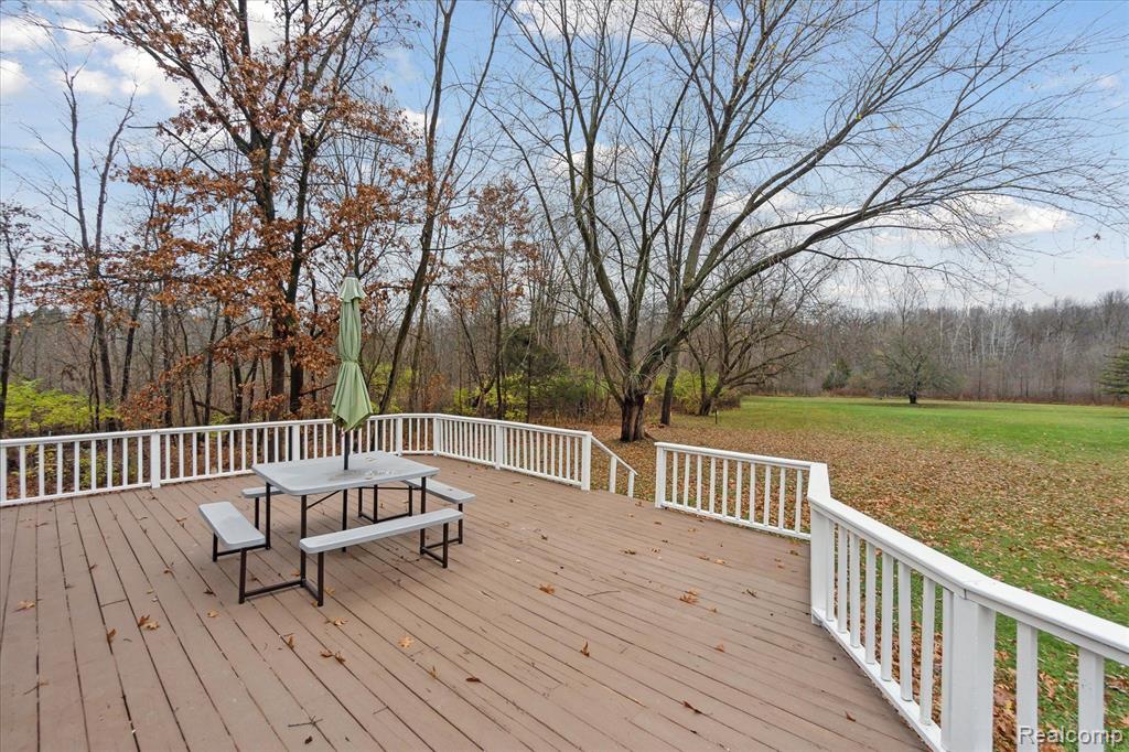 8319 Bennett Lake Road Fenton, MI 48430 - Photo 41 of 52