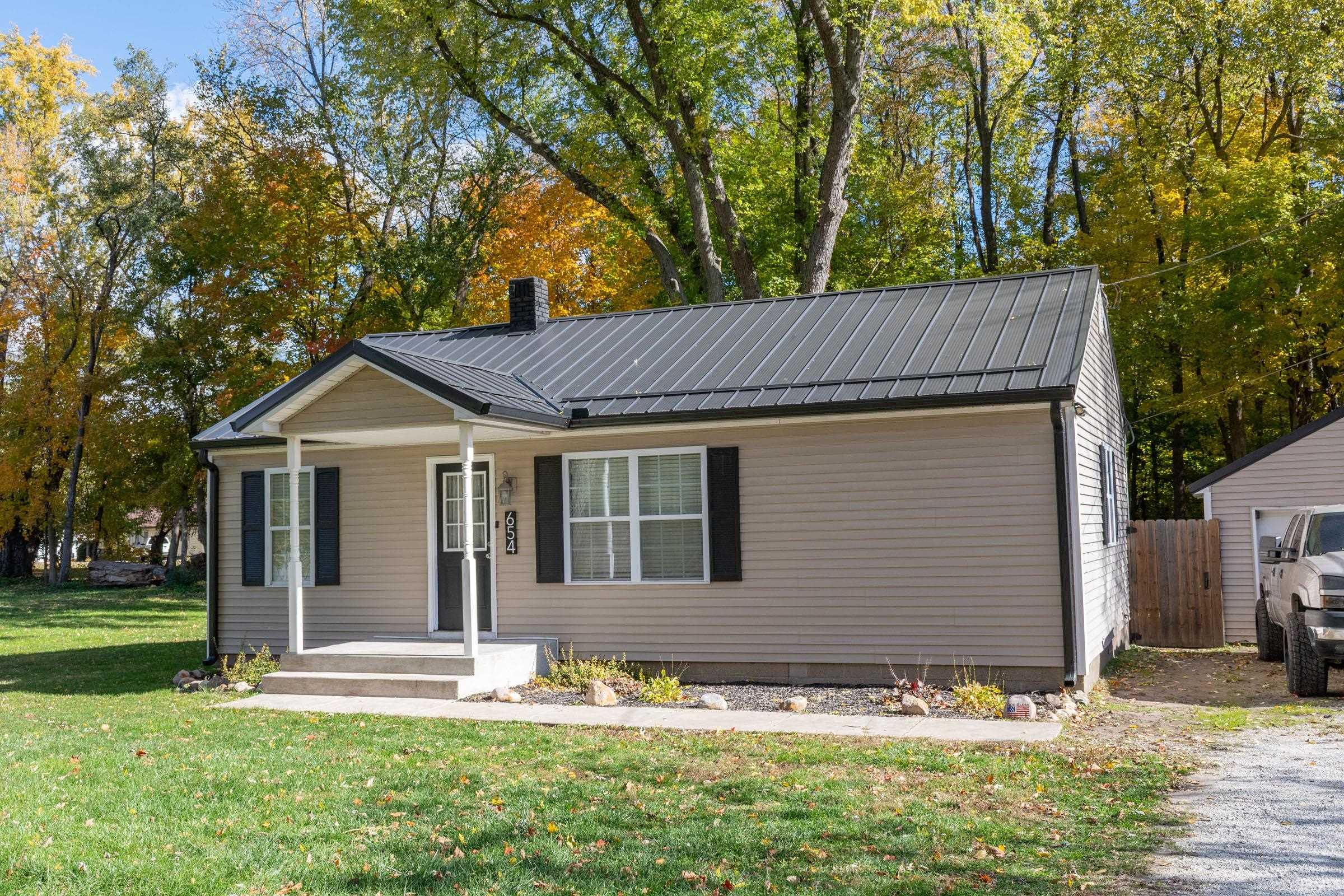 654 South Apple Road Osceola, IN 46561 - Photo 1 of 35 Gallery Image 1