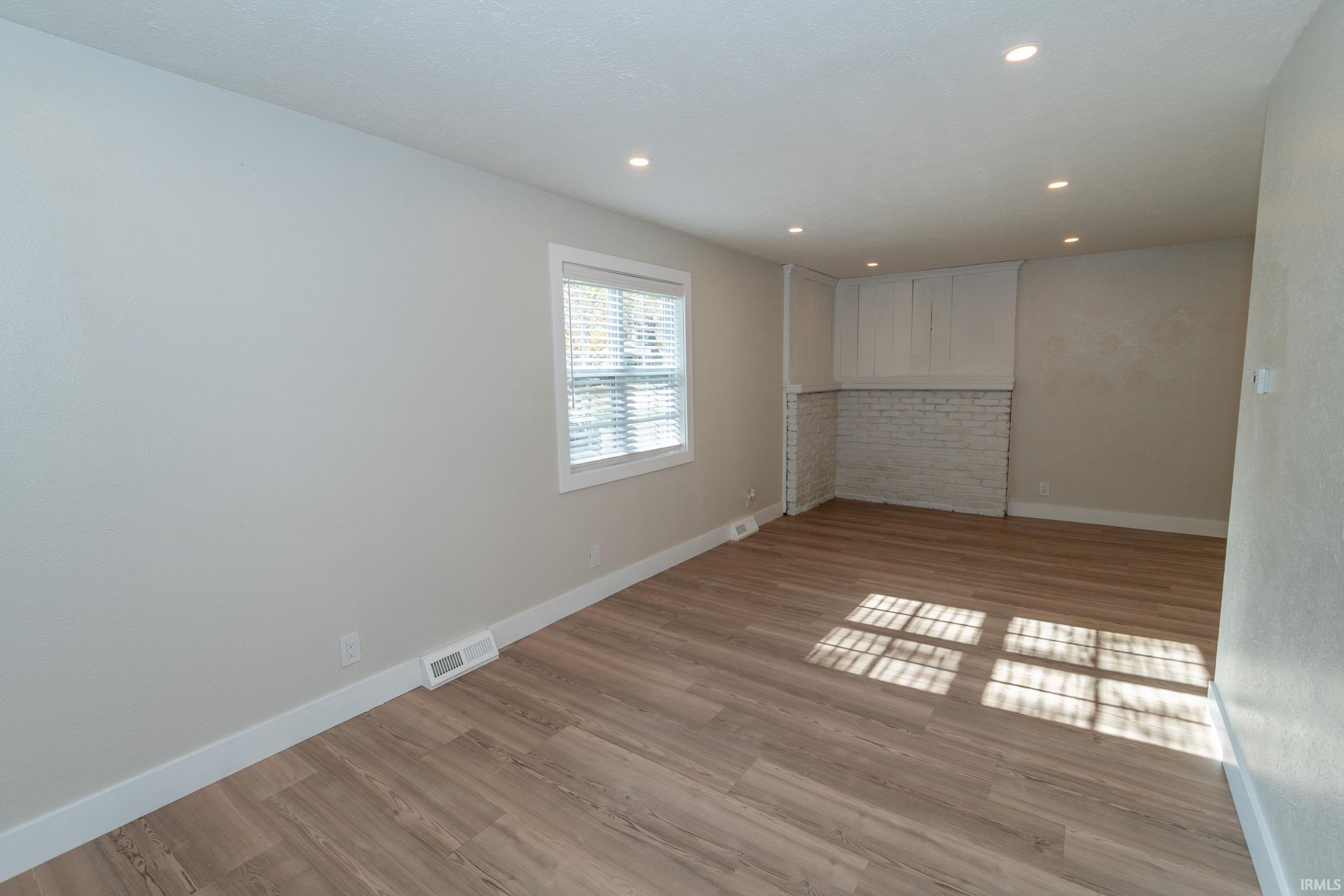 654 South Apple Road Osceola, IN 46561 - Photo 16 of 35 Gallery Image 16