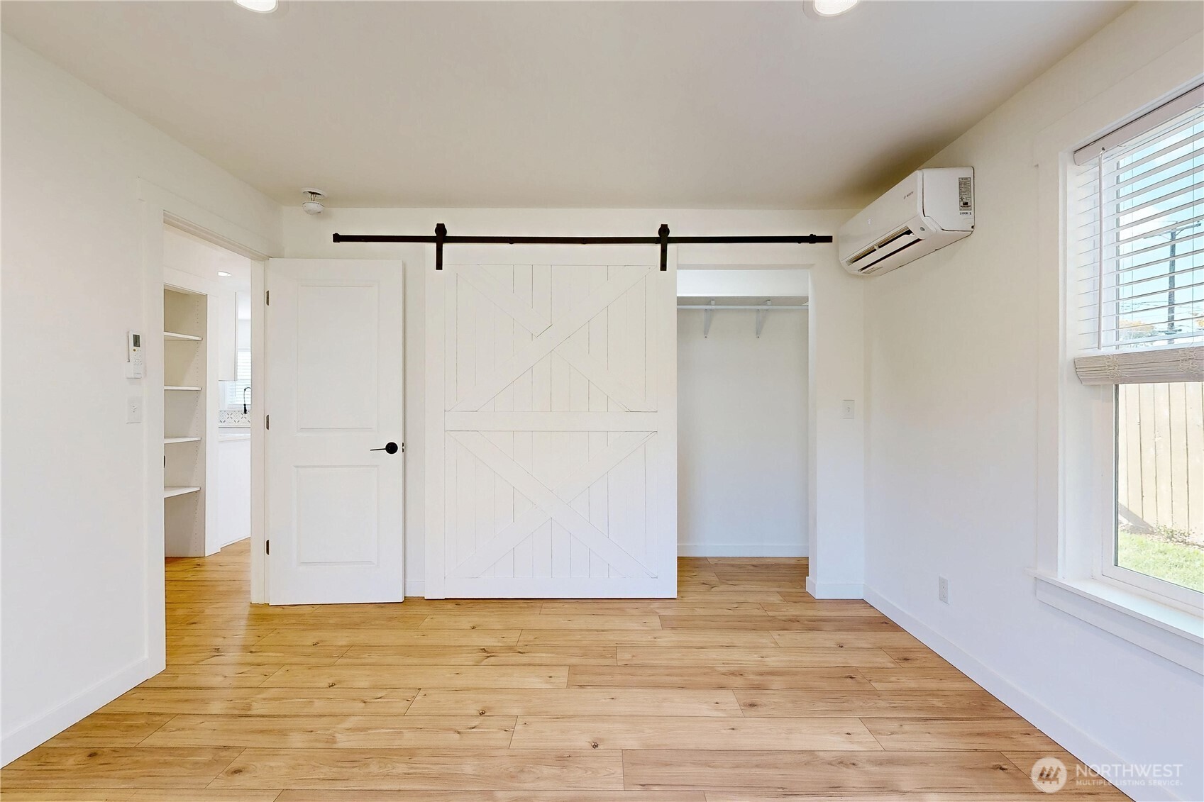 995 Hobson Street Walla Walla, WA 99362 - Photo 20 of 38 a view of an empty room