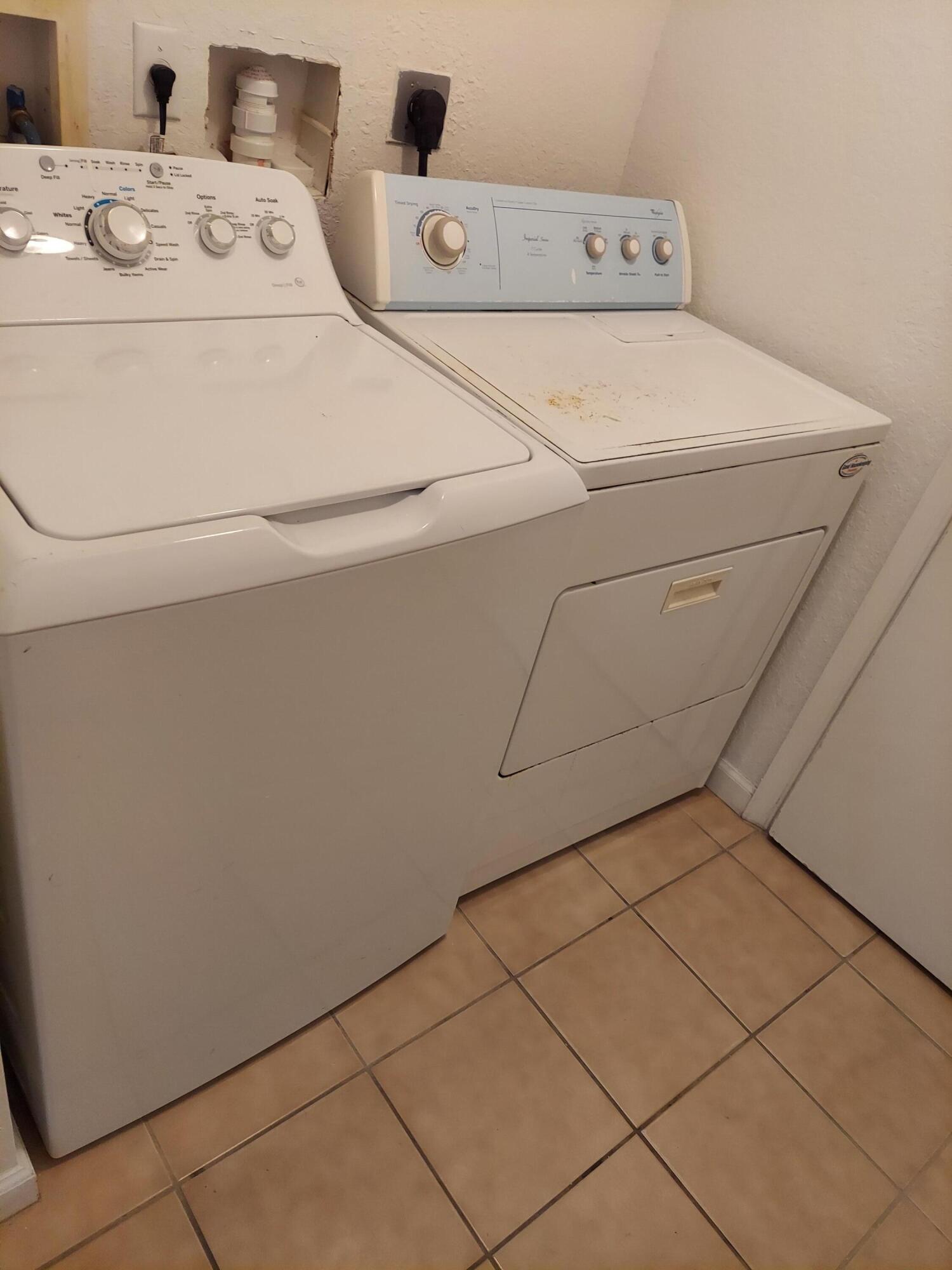 5301 Crossing Rocks Court Riviera Beach, FL 33407 - Photo 12 of 40 20211227_122958