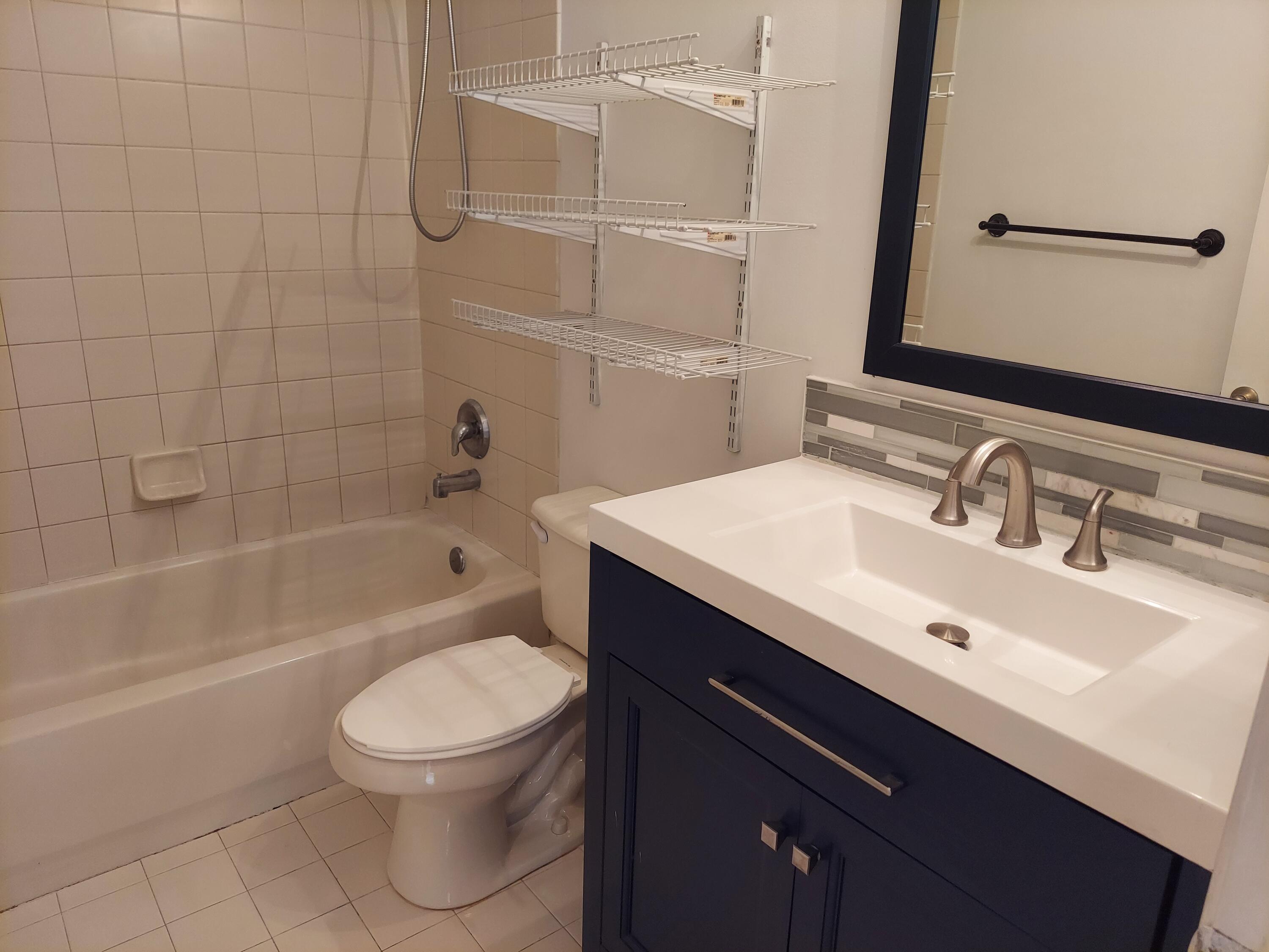 5301 Crossing Rocks Court Riviera Beach, FL 33407 - Photo 25 of 40 20211227_123845
