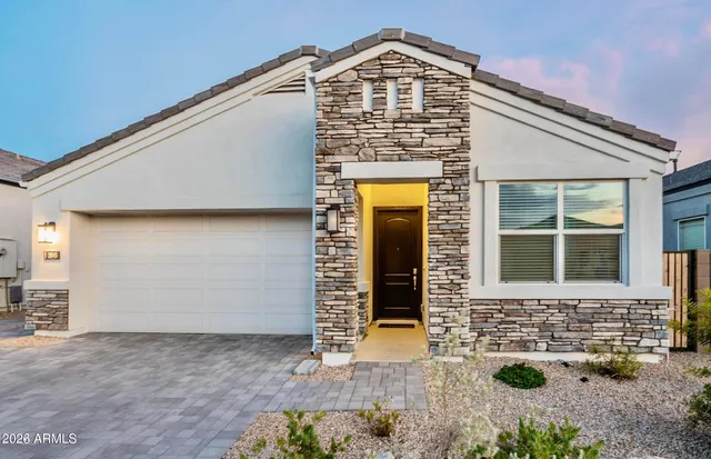 $4,200 | 2045 East Charlotte Drive, Phoenix, AZ 85024