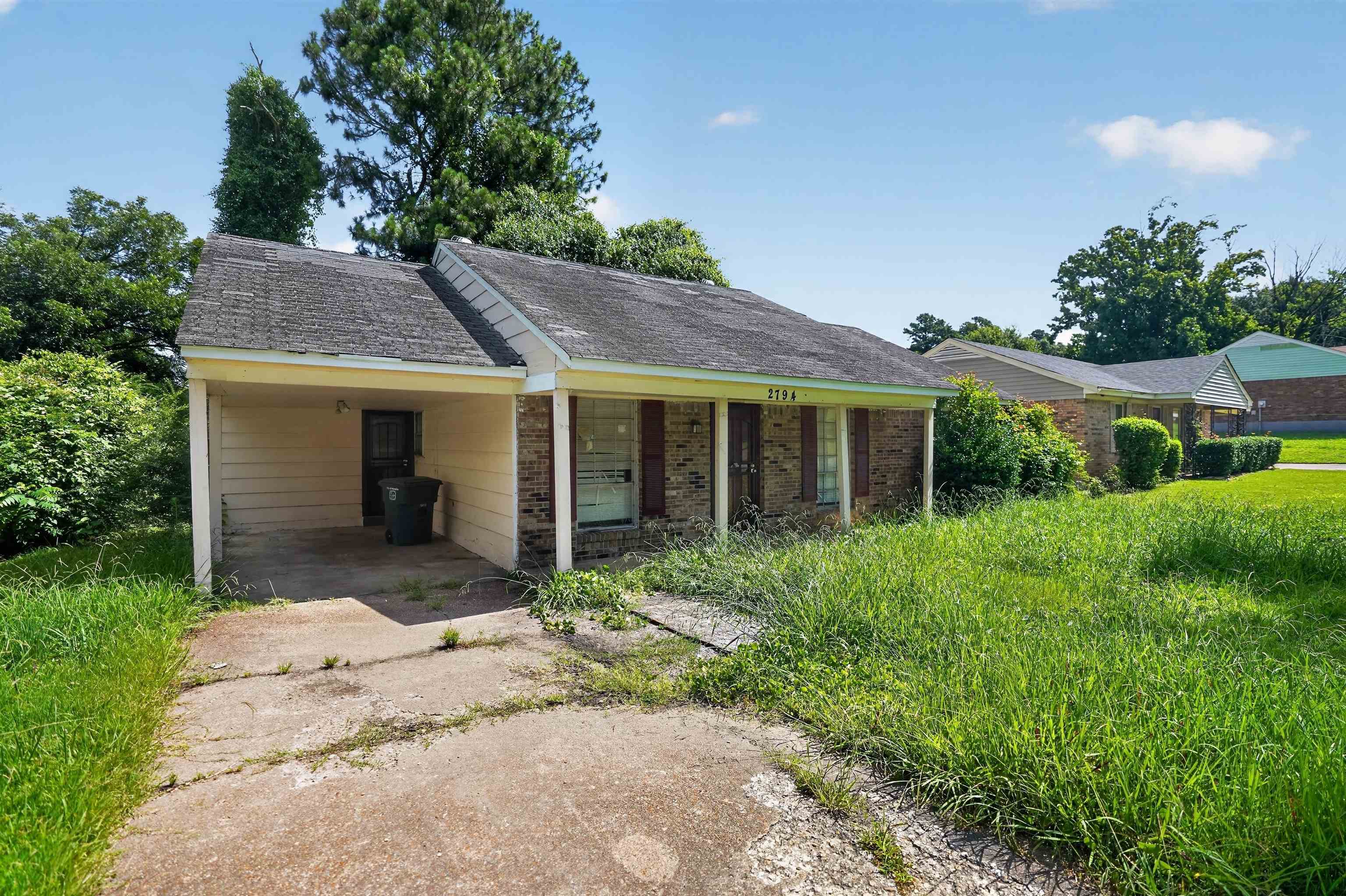 2794 Lake Park Road Memphis, TN 38127 - Photo 2 of 17