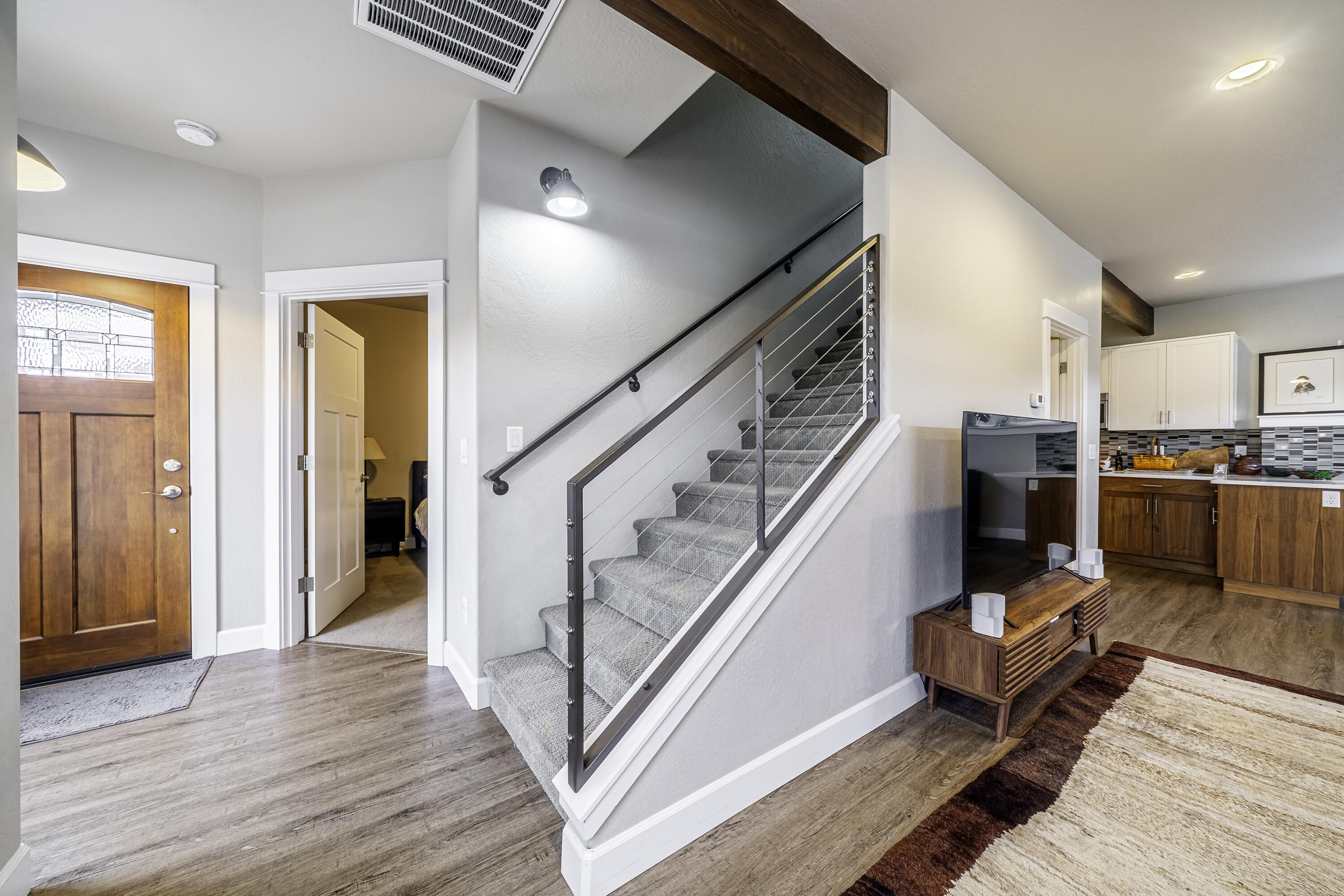 946 Stone Ridge Avenue Ashland, OR 97520 - Photo 8 of 26 DSC06324-HDR-Edit