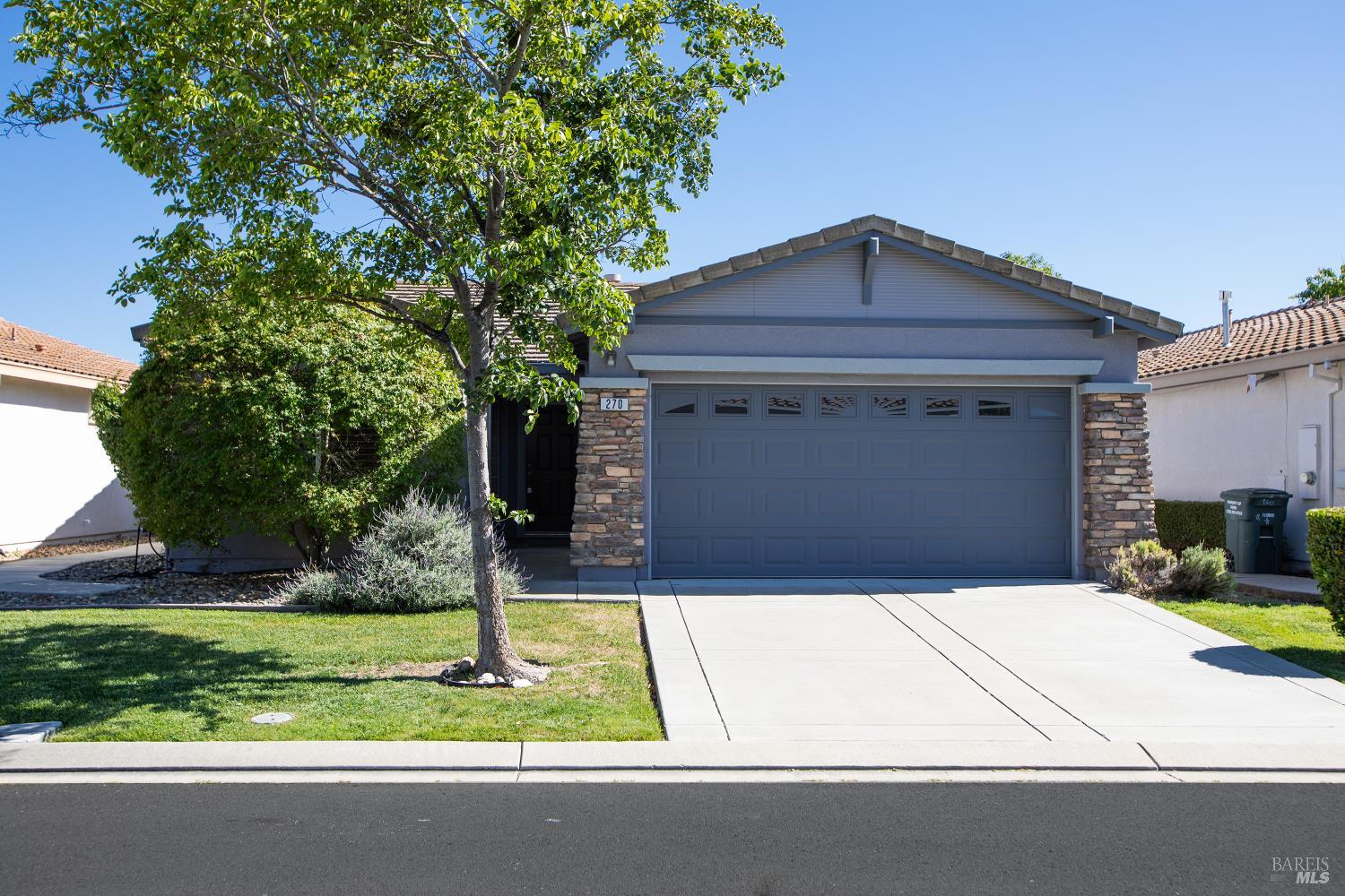 270 Foxwood Lane Rio Vista, CA 94571 - Photo 1 of 31 a front view of a house with garden