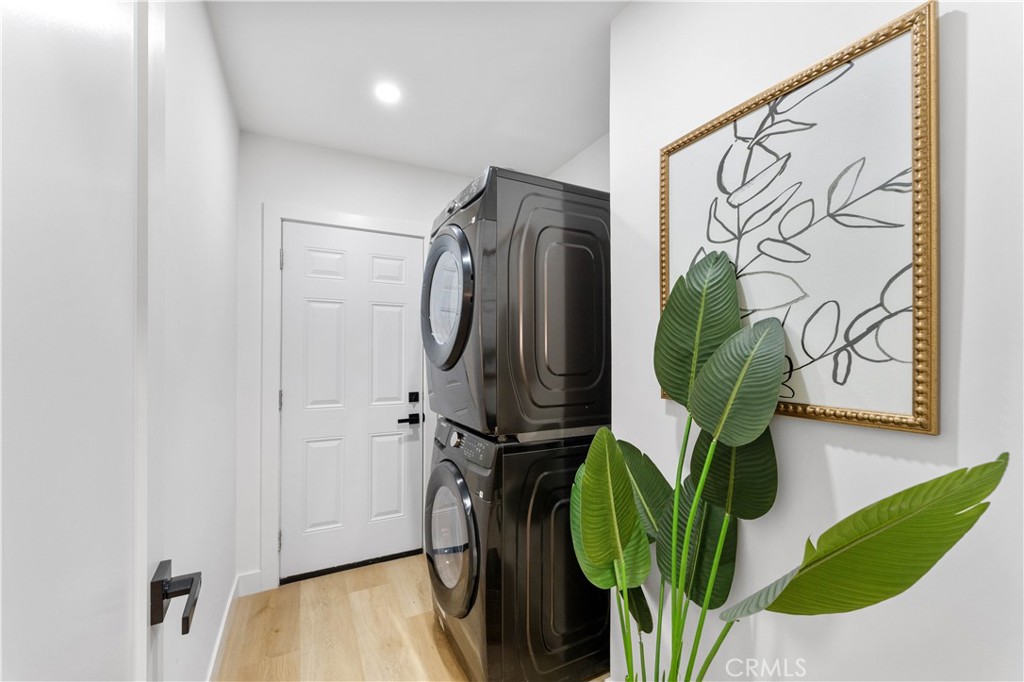 2328 Griffith Park Boulevard Los Angeles, CA 90039 - Photo 20 of 30