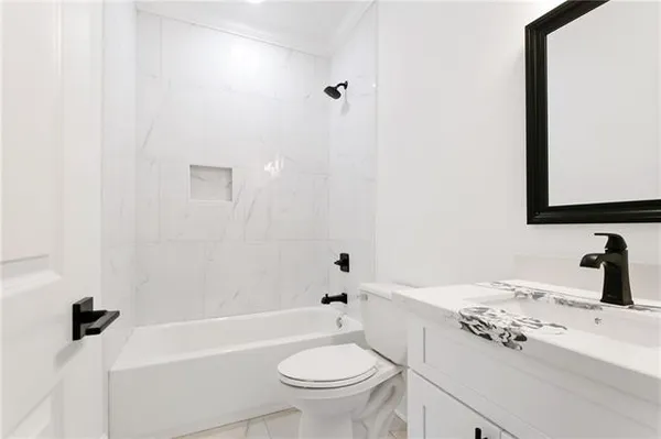 $2,350 | 2105 Bienville Street, New Orleans, LA 70112