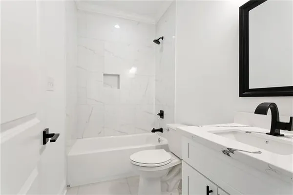 $2,350 | 2105 Bienville Street, New Orleans, LA 70112
