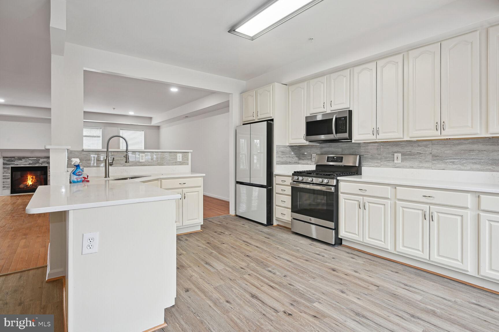 270 Brock Bridge Road Laurel, MD 20724 - Photo 4 of 28 Renovated Kitchen with Quartz