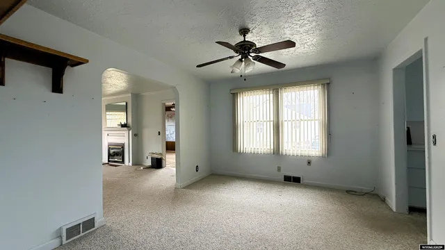 $250,000 | 2211 Big Horn Avenue, Worland, WY 82401