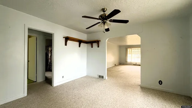 $250,000 | 2211 Big Horn Avenue, Worland, WY 82401