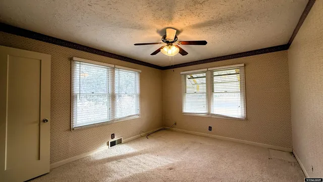 $250,000 | 2211 Big Horn Avenue, Worland, WY 82401