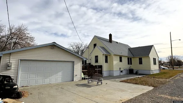 $250,000 | 2211 Big Horn Avenue, Worland, WY 82401