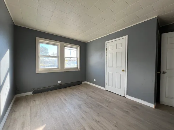 $1,500 | 5305 South 72nd Court, Unit 4, Summit, IL 60501