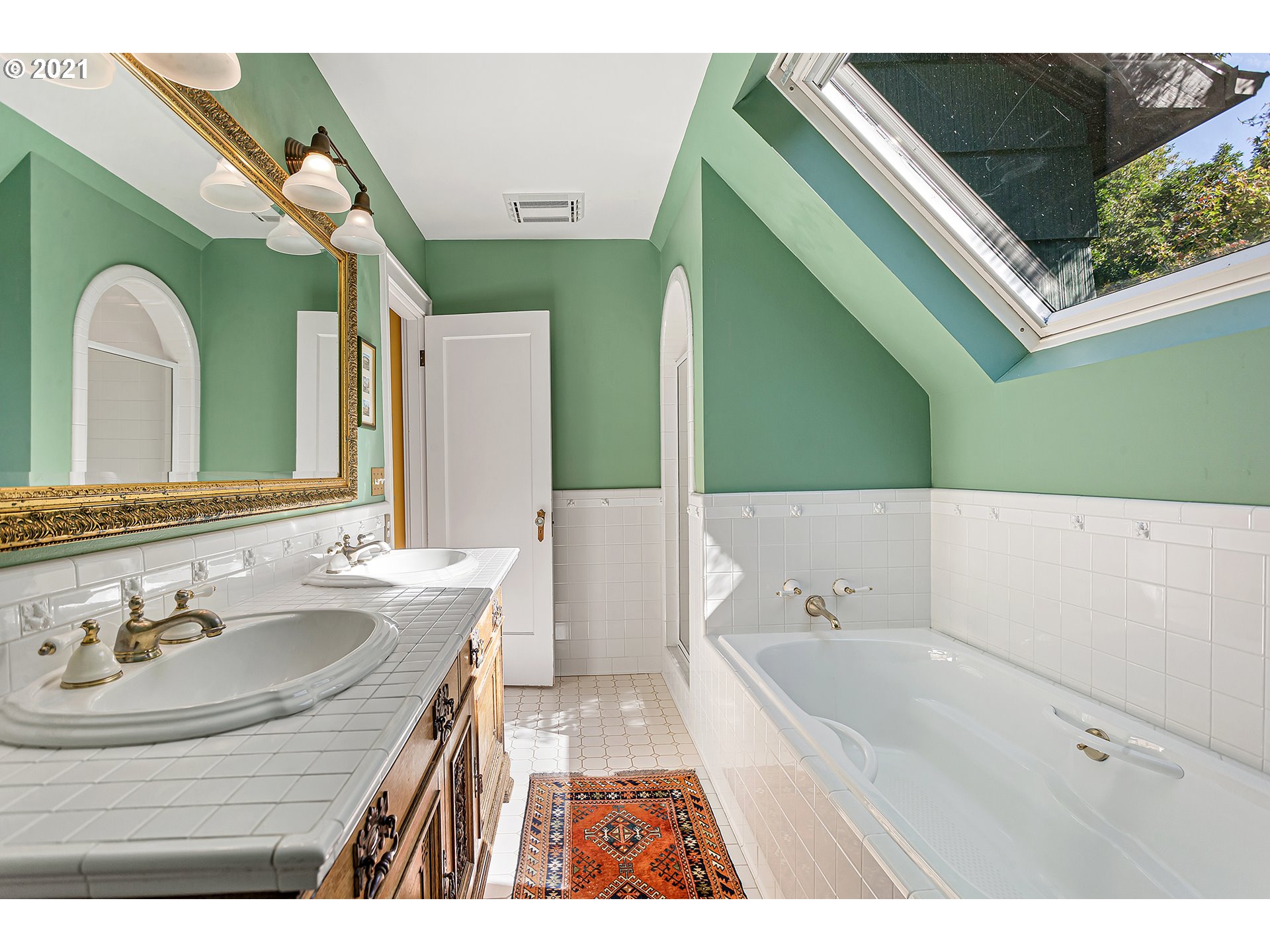 1610 South Radcliffe Road Portland, OR 97219 - Photo 20 of 32 Gallery Image 20