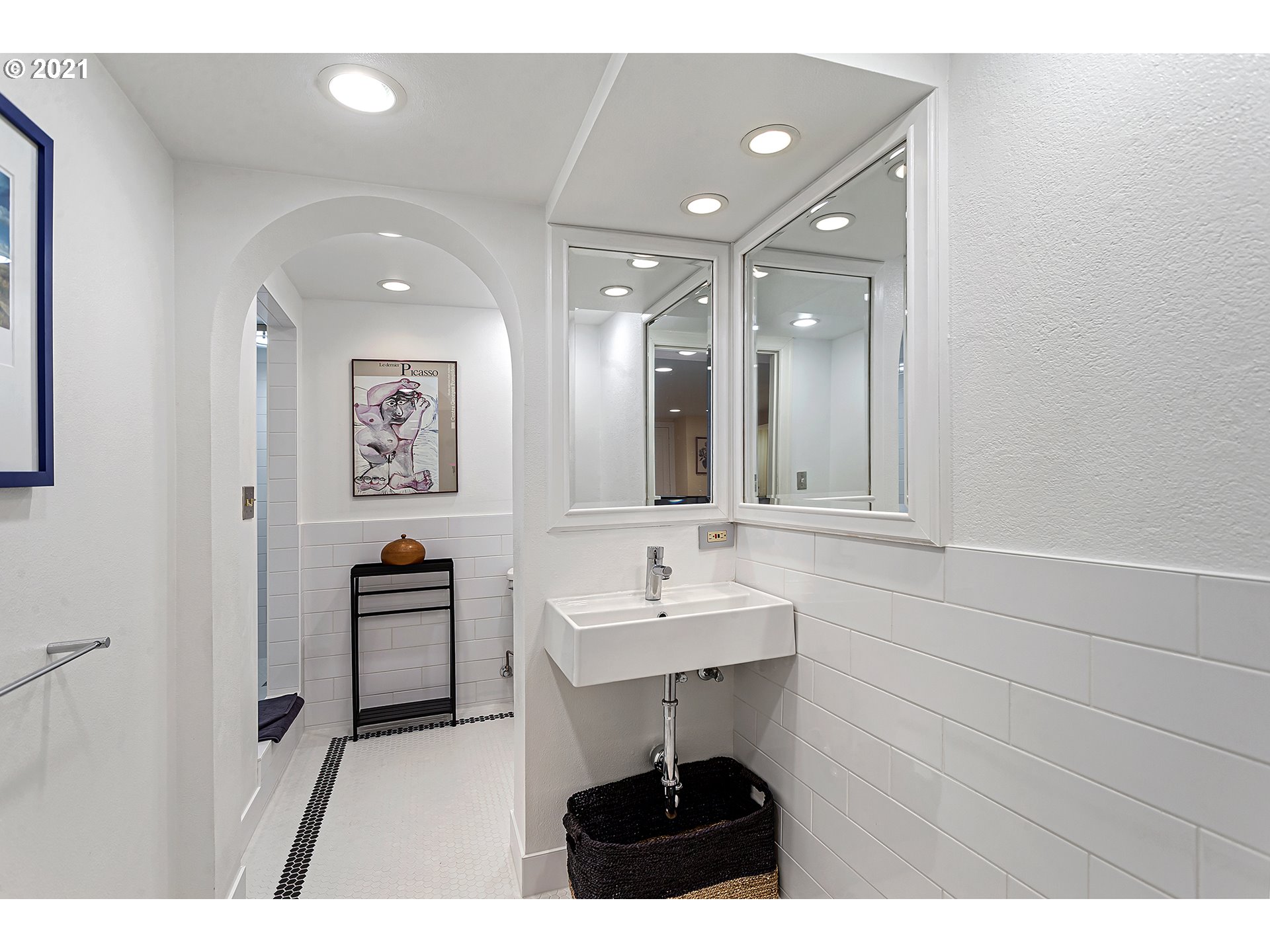 1610 South Radcliffe Road Portland, OR 97219 - Photo 28 of 32 Gallery Image 28