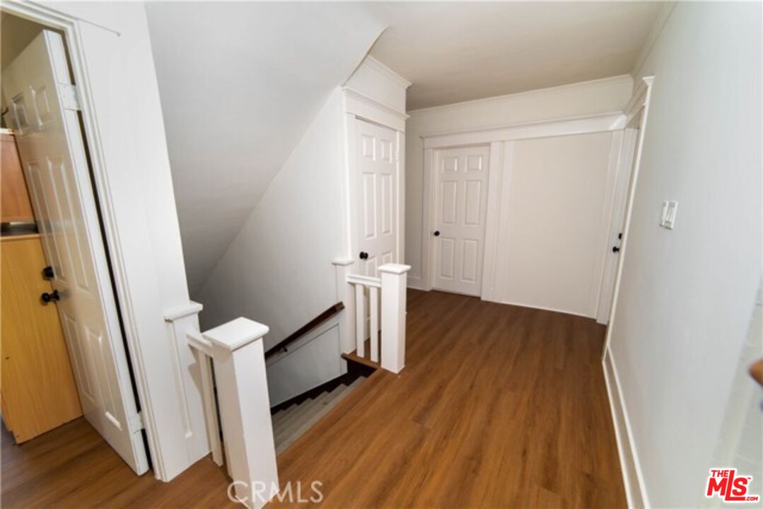 1023 South Wilton Place Los Angeles, CA 90019 - Photo 17 of 34