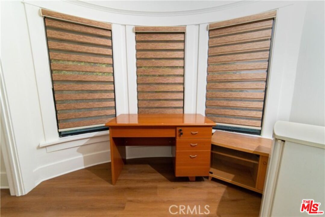 1023 South Wilton Place Los Angeles, CA 90019 - Photo 26 of 34