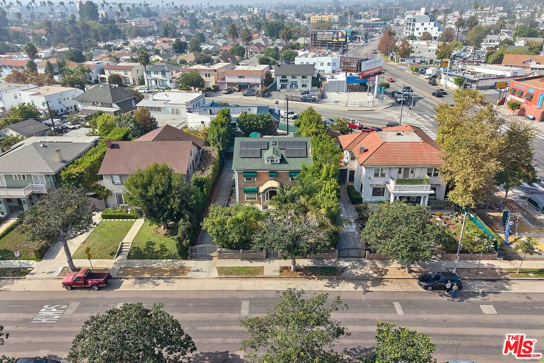 1023 South Wilton Place Los Angeles, CA 90019 - Photo 33 of 34
