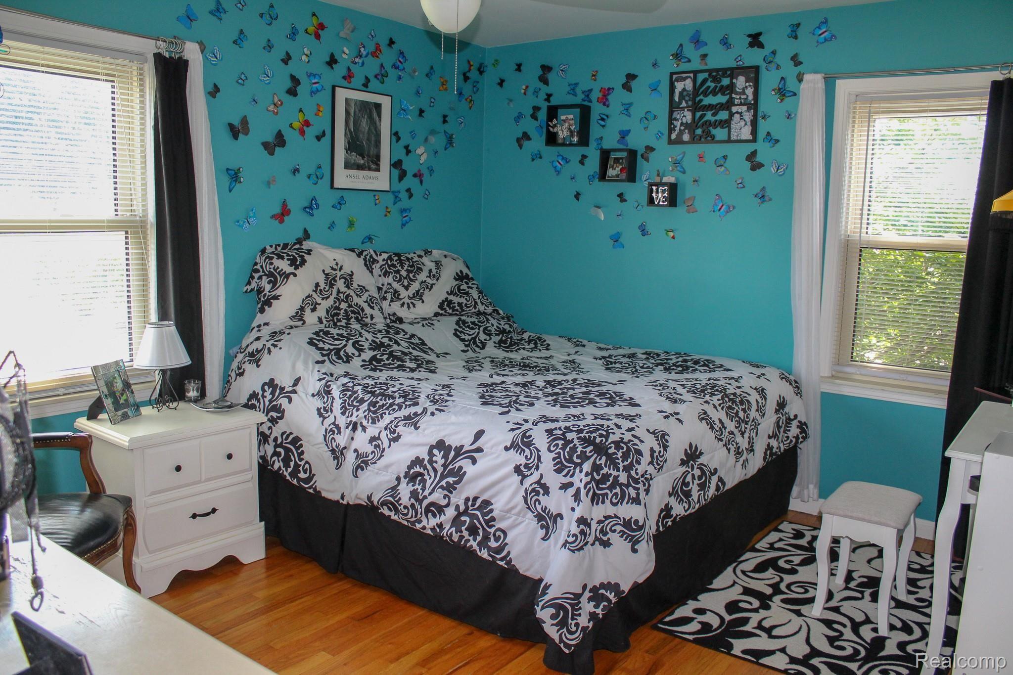 8765 Canal Road Sterling Heights, MI 48314 - Photo 11 of 28 Master.jpg