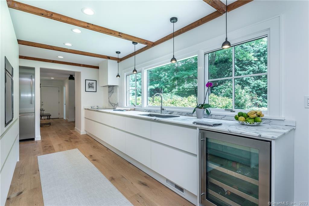 147 Wykeham Road Washington, CT 06793 - Photo 6 of 40 Leicht Kitchen